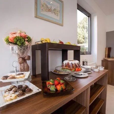 Apartment Stylish Seaside In Rovinj