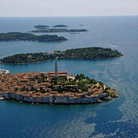 Apartment Stylish Seaside In Rovinj