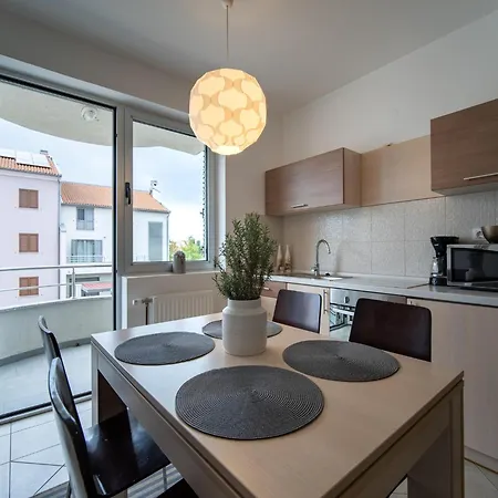 Apartment Stylish Seaside In Rovinj