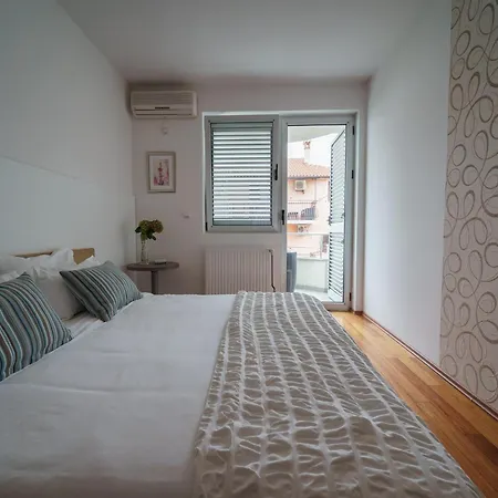 Stylish Seaside In Rovinj